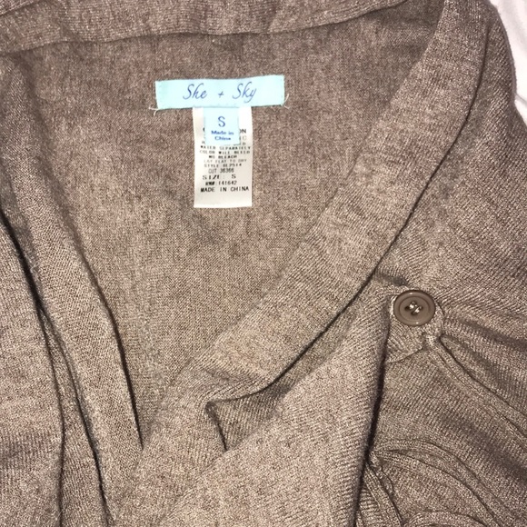 She + Sky small light brown sweater π - Picture 5 of 5